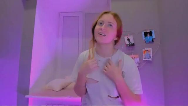 Image 10 of milly_milli Stream on Chaturbate on 23 months ago