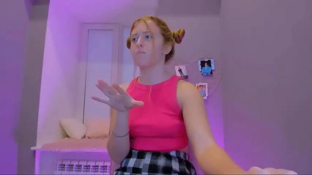 Image 2 of milly_milli Stream on Chaturbate on 23 months ago