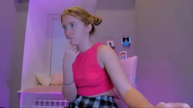 Image 8 of milly_milli Stream on Chaturbate on 23 months ago