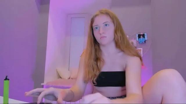 Image 10 of milly_milli Stream on Chaturbate on 23 months ago