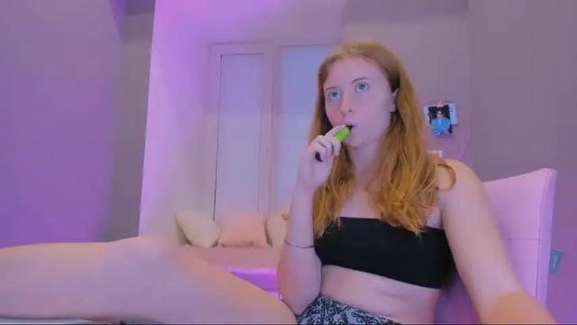 Image 12 of milly_milli Stream on Chaturbate on 23 months ago