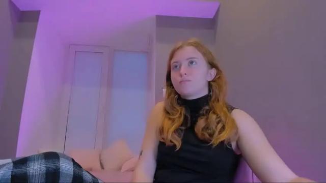 Image 4 of milly_milli Stream on Chaturbate on 23 months ago