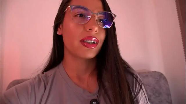 Image 2 of milly_roidd Stream on Chaturbate on 1 month ago