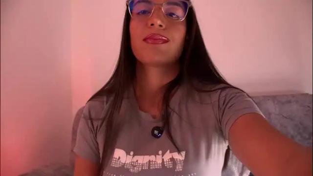 Image 6 of milly_roidd Stream on Chaturbate on 1 month ago