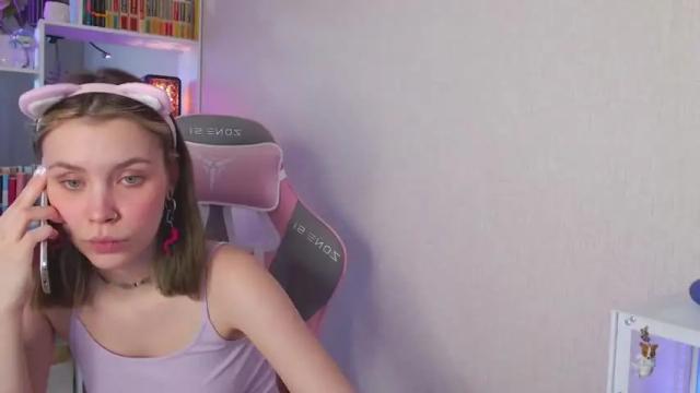 Image 12 of milly_ross23 Stream on Chaturbate on 13 months ago