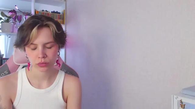 Image 6 of milly_ross23 Stream on Chaturbate on 12 months ago
