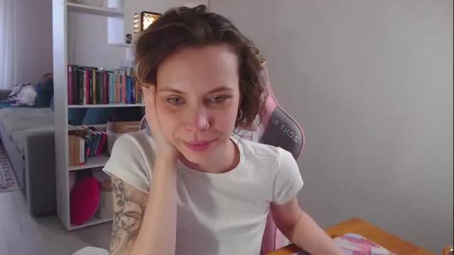 Image 6 of milly_ross23 Stream on Chaturbate on 26 days ago