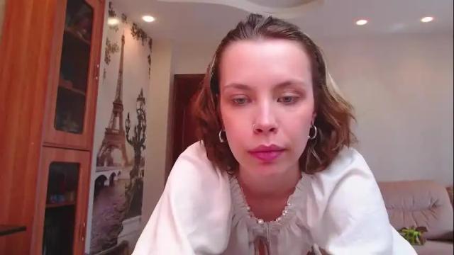 Image 12 of milly_ross23 Stream on Chaturbate on 8 days ago
