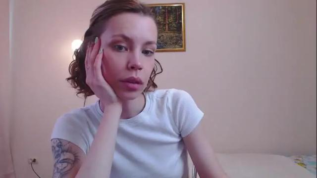 Image 3 of milly_ross23 Stream on Chaturbate on 3 days ago