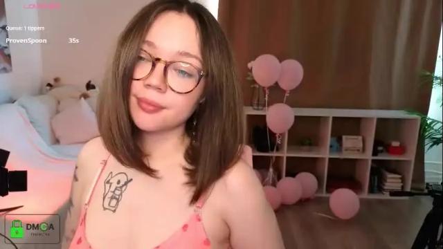 Image 2 of milly_saint Stream on Chaturbate on 16 days ago