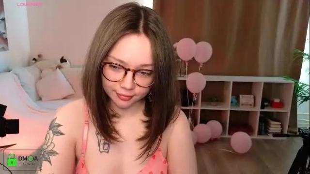 Image 6 of milly_saint Stream on Chaturbate on 16 days ago