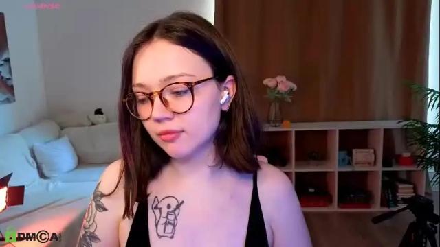 Image 6 of milly_saint Stream on Chaturbate on 1 day ago