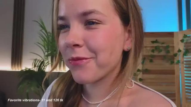 Image 3 of milly_shy Stream on Chaturbate on 1 month ago