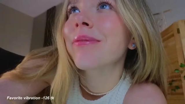 Image 7 of milly_shy Stream on Chaturbate on 7 days ago