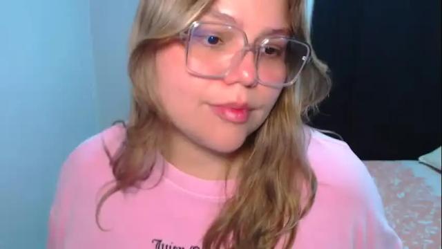 Image 3 of milo_weed Stream on Chaturbate on 4 months ago