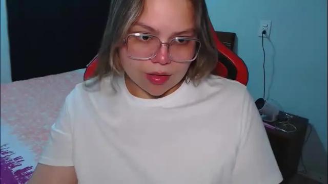 Image 8 of milo_weed Stream on Chaturbate on 2 months ago