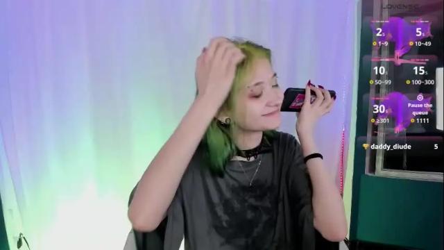 Image 4 of milten_trish Stream on Chaturbate on 1 month ago