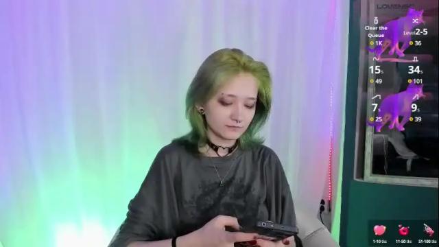 Image 4 of milten_trish Stream on Chaturbate on 1 month ago