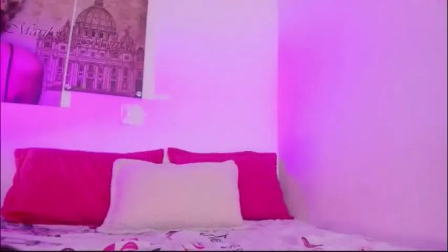 Image 2 of milu_cooper Stream on Chaturbate on 1 month ago