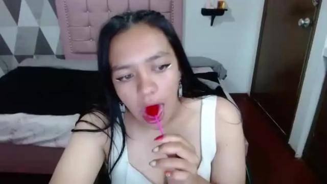 Image 4 of milu_ebony Stream on Chaturbate on 19 months ago