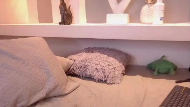 Image 6 of milu_w4llace Stream on Chaturbate on 1 month ago