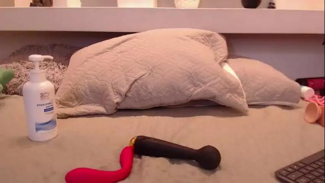 Image 11 of milu_w4llace Stream on Chaturbate on 20 days ago