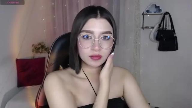 Image 7 of mily_thomson_b Stream on Chaturbate on 1 month ago