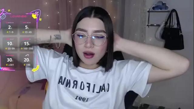 Image 4 of mily_thomson_b Stream on Chaturbate on 1 month ago