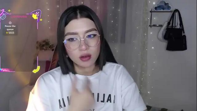 Image 8 of mily_thomson_b Stream on Chaturbate on 1 month ago