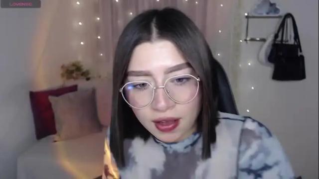 Image 12 of mily_thomson_b Stream on Chaturbate on 1 month ago