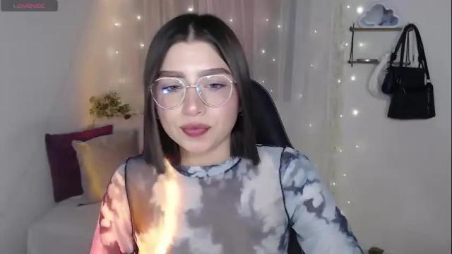 Image 4 of mily_thomson_b Stream on Chaturbate on 1 month ago