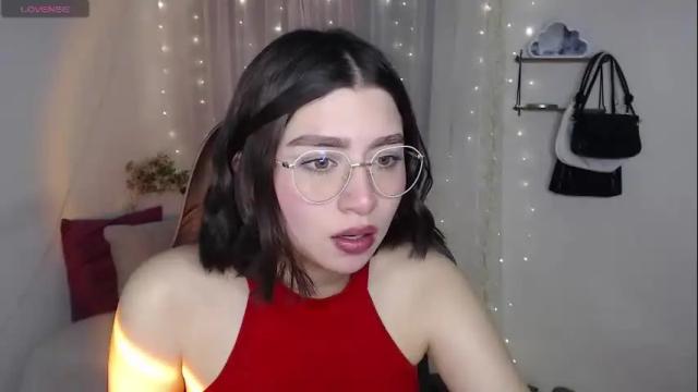 Image 3 of mily_thomson_b Stream on Chaturbate on 1 month ago