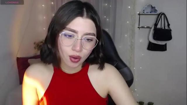 Image 4 of mily_thomson_b Stream on Chaturbate on 1 month ago