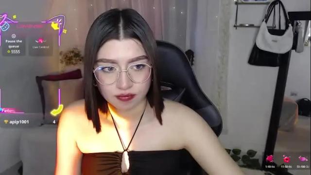 Image 4 of mily_thomson_b Stream on Chaturbate on 29 days ago
