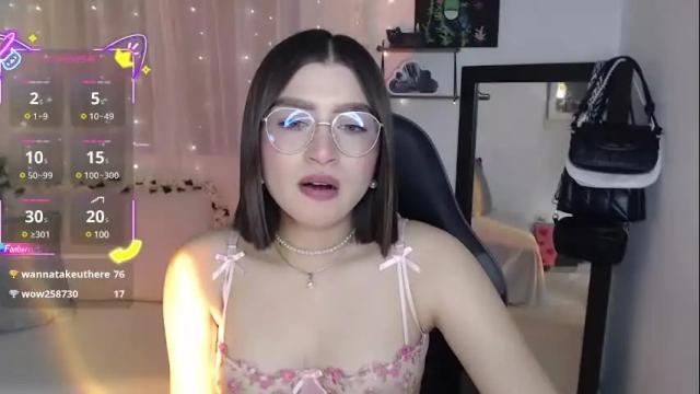 Image 10 of mily_thomson_b Stream on Chaturbate on 22 days ago