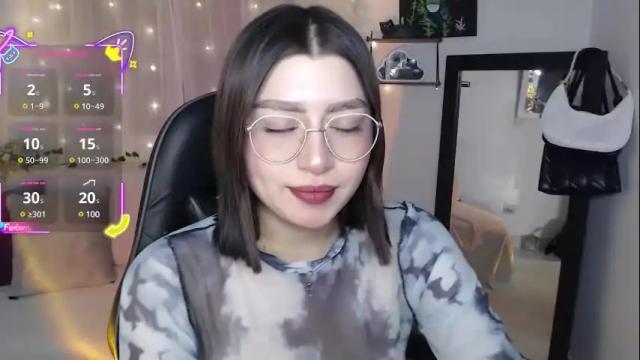 Image 2 of mily_thomson_b Stream on Chaturbate on 8 days ago