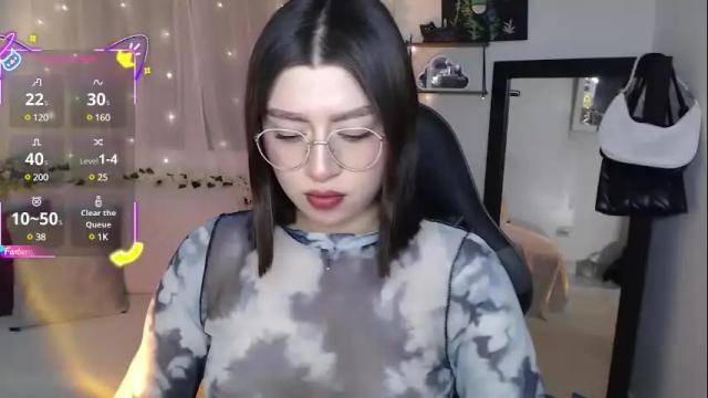 Image 3 of mily_thomson_b Stream on Chaturbate on 8 days ago