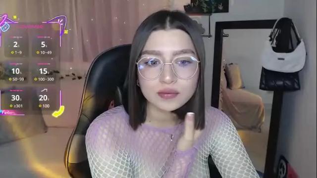 Image 12 of mily_thomson_b Stream on Chaturbate on 3 days ago