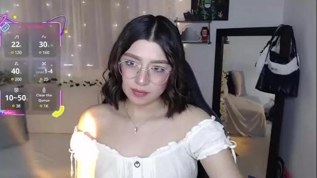 Image 11 of mily_thomson_b Stream on Chaturbate on 1 month ago