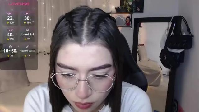 Image 3 of mily_thomson_b Stream on Chaturbate on 1 month ago