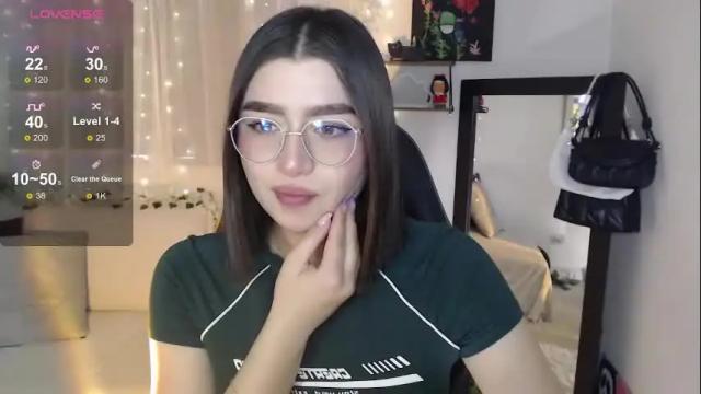 Image 10 of mily_thomson_b Stream on Chaturbate on 24 days ago