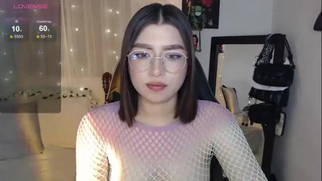 Image 8 of mily_thomson_b Stream on Chaturbate on 13 days ago