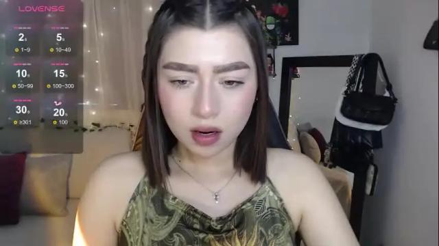 Image 10 of mily_thomson_b Stream on Chaturbate on 1 month ago