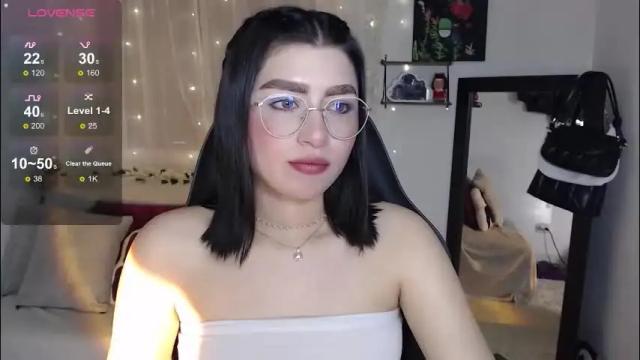 Image 7 of mily_thomson_b Stream on Chaturbate on 26 days ago
