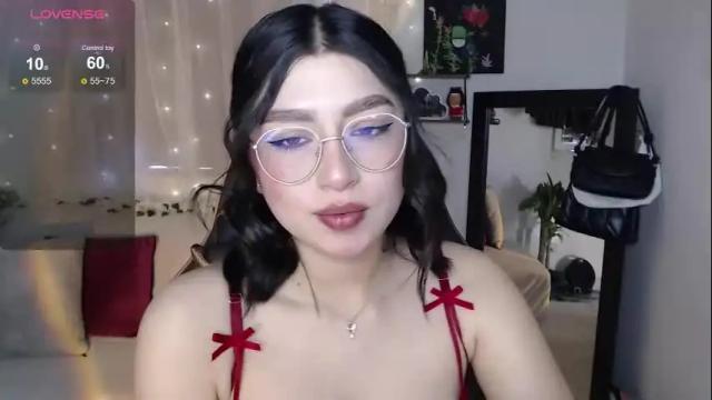 Image 11 of mily_thomson_b Stream on Chaturbate on 13 days ago