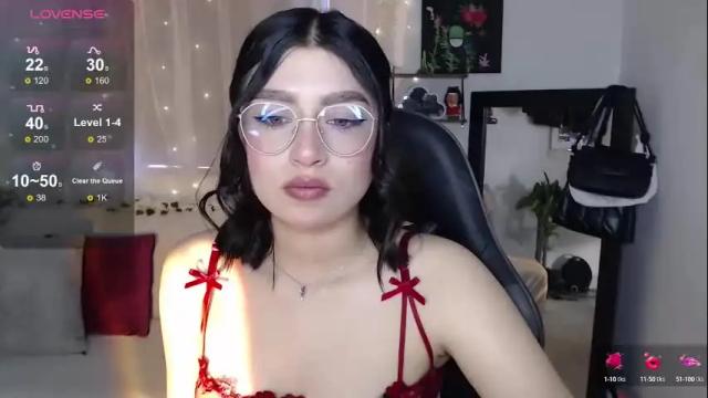Image 6 of mily_thomson_b Stream on Chaturbate on 13 days ago