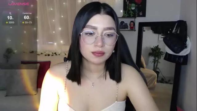 Image 12 of mily_thomson_b Stream on Chaturbate on 11 days ago
