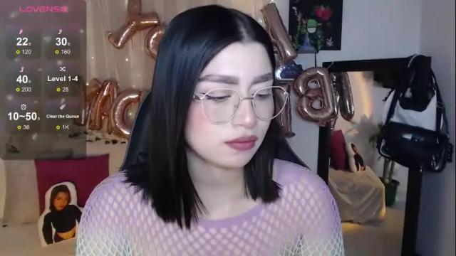Image 3 of mily_thomson_b Stream on Chaturbate on 3 days ago