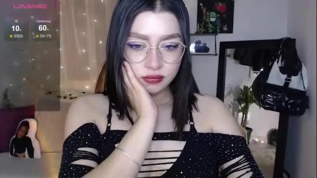 Image 10 of mily_thomson_b Stream on Chaturbate on 1 month ago
