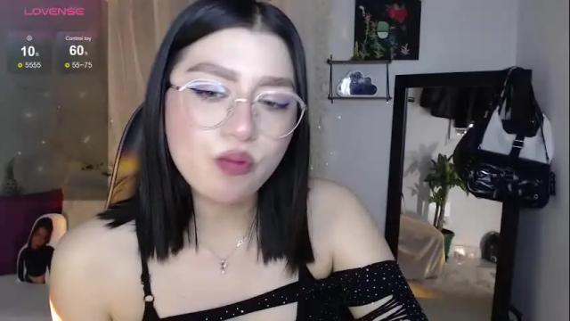 Image 4 of mily_thomson_b Stream on Chaturbate on 1 month ago